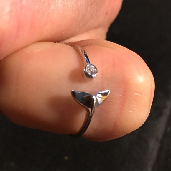 Sterling silver dolphin tail ring CZ gem 4-6 - Picture 2 of 5